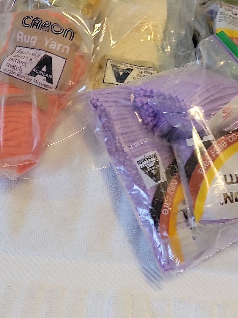 Caron Precut Rug Yarn Packets - Picture 7 of 8